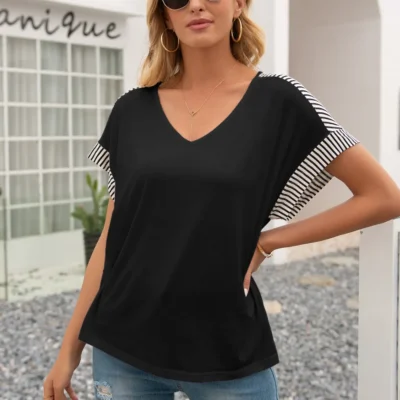 V-neck short sleeved loose T-shirt