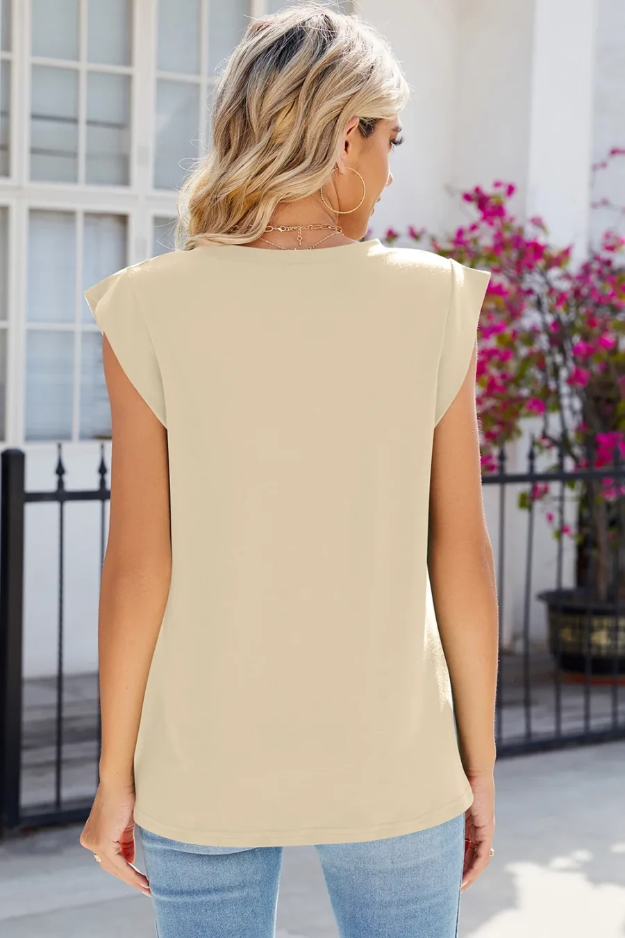 V-neck loose sleeveless T-shirt - Image 12