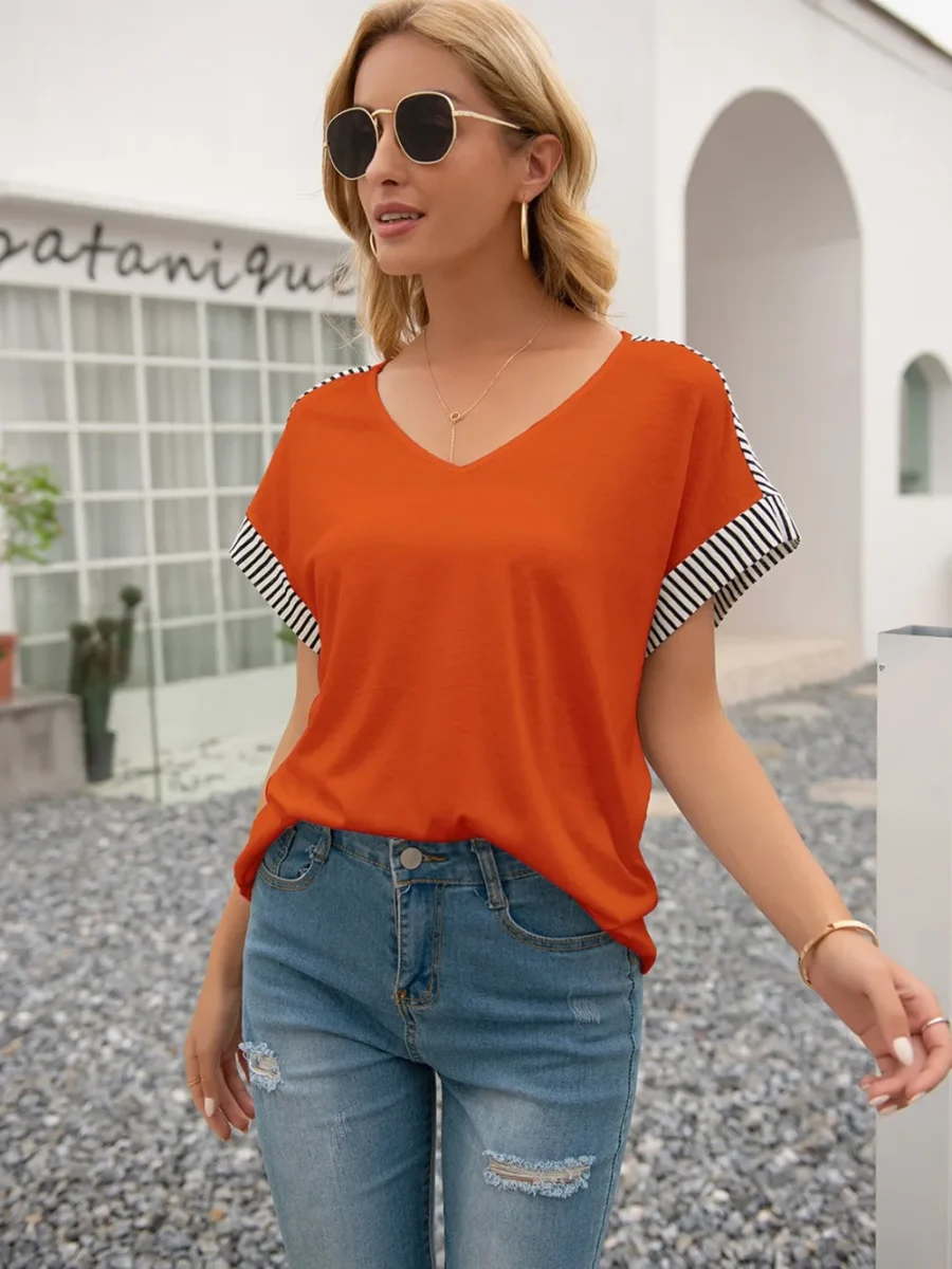 V-neck short sleeved loose T-shirt - Image 13