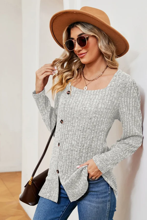 Square collar brushed button loose T-shirt - Image 11