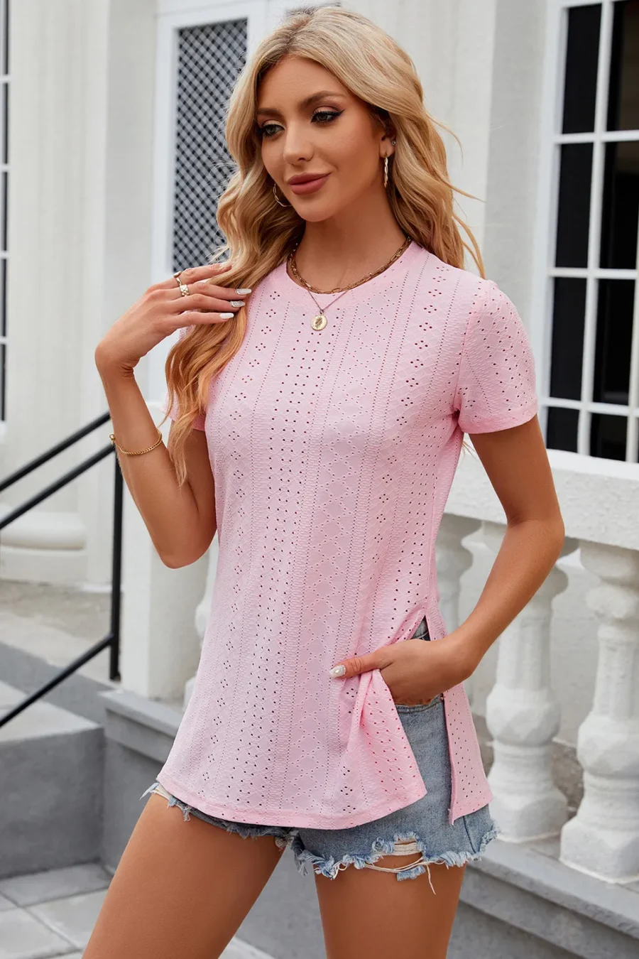 Round neck loose slit T-shirt - Image 10