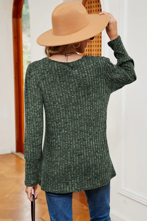 Square collar brushed button loose T-shirt - Image 3
