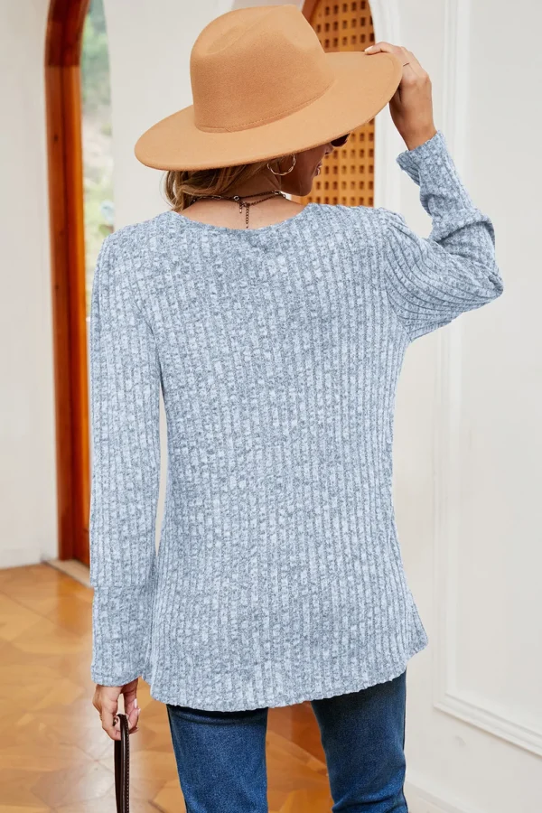 Square collar brushed button loose T-shirt - Image 15