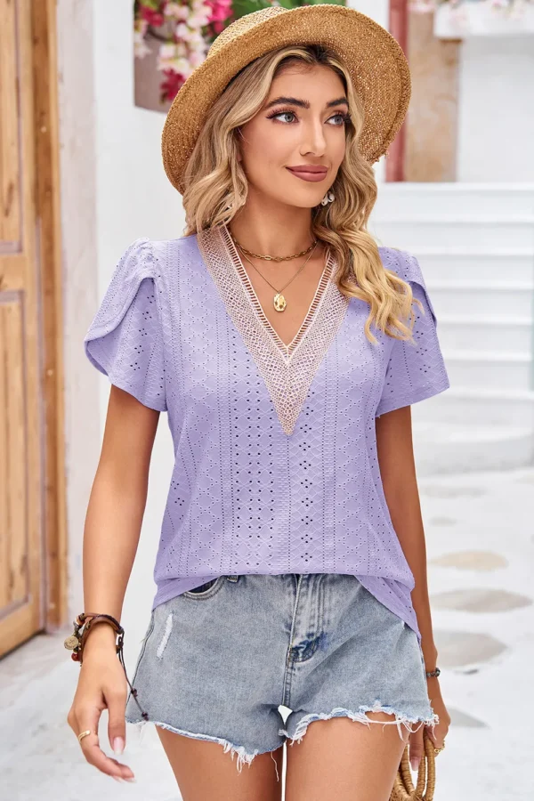 V-neck lace T-shirt top