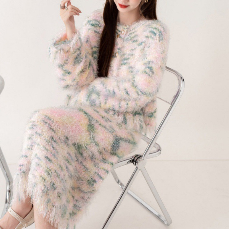 Autumn and winter new cardigan top slimming half skirt two-piece fashionable knitted suit for women - Image 7